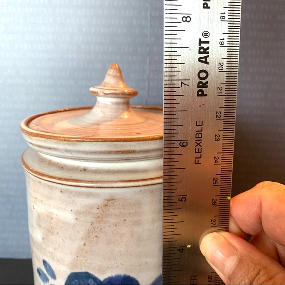 VTG Owens pottery canister with heart motif - Picture 7 of 8